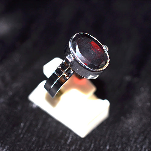 925 Sterling Silver Oval Garnet Ring