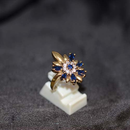 6 Carat Gold Plated Blue Sapphire Leaf Flower Ring