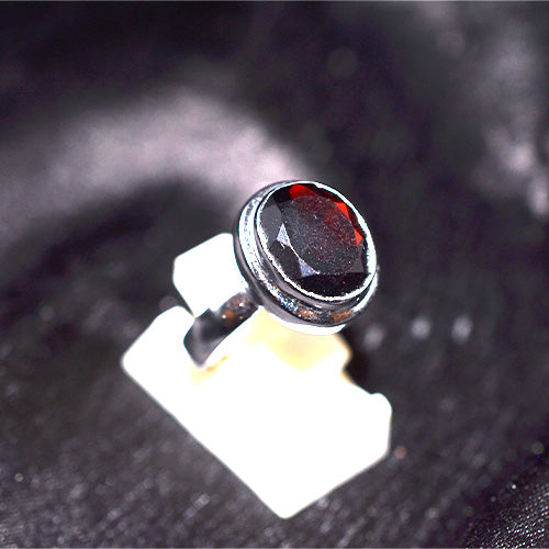925 Sterling Silver Oval Faceted Garnet Ring