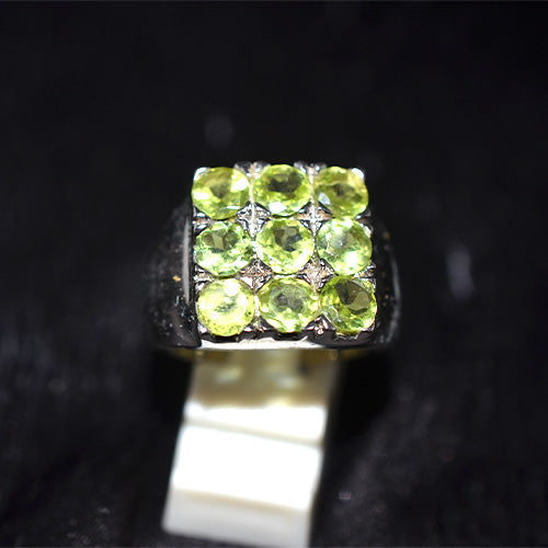 925 Sterling Silver Peridot Nine Stone Grid Signet Ring
