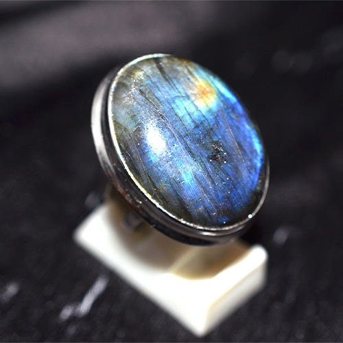 925 Sterling Silver Oval Labradorite Cabochon Turkish Ring