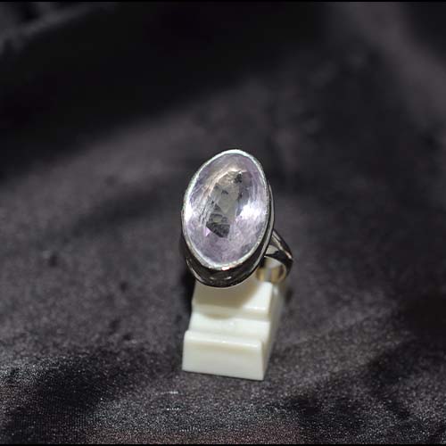 925 Sterling Silver Light Amethyst Elongated Oval Ring