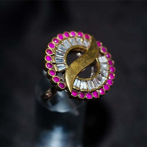 6 Carat Gold Plated Pink and White Circular Motif Ring