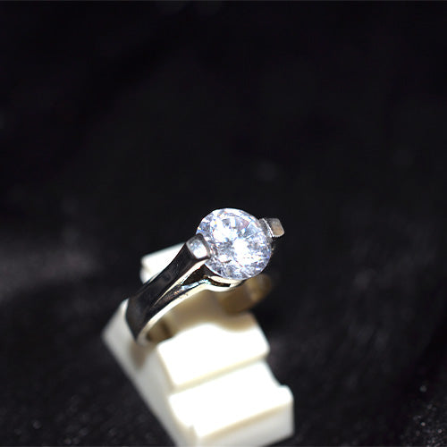 925 Sterling Silver White CZ Solitaire Ring