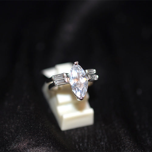 925 Sterling Silver Marquise Cubic Zirconia Baguette Side Ring