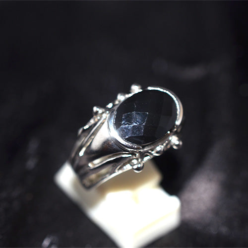 925 Sterling Silver Oval Black Onyx Ornate Scrollwork Ring