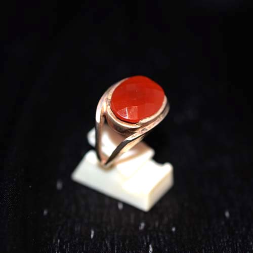 6 Carat Gold Plated Faceted Red Agate Oval Ring
