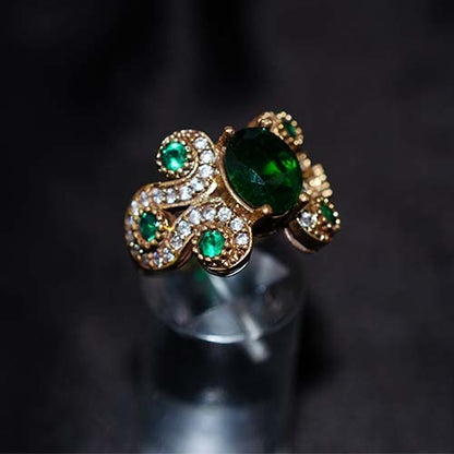6 Carat Gold Plated Green and White Ornate Cocktail Ring