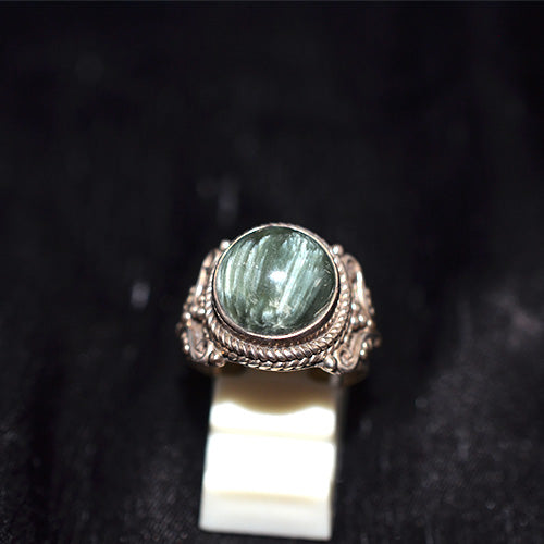 925 Sterling Silver Seraphinite Round Ring with Ornate Rope Setting