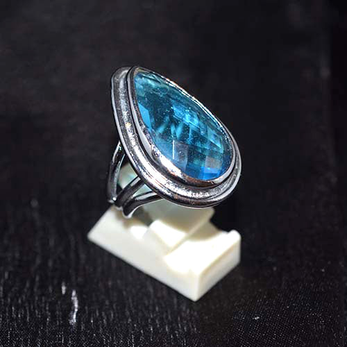 925 Sterling Silver Pear-Cut Blue Quartz Tiered Bezel Ring