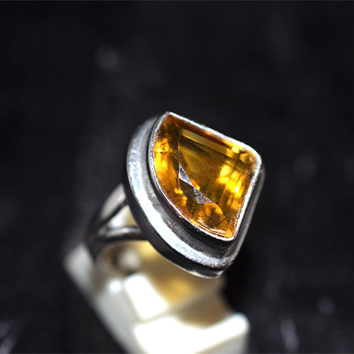 925 Sterling Silver Shield Cut Citrine Split Shank Ring