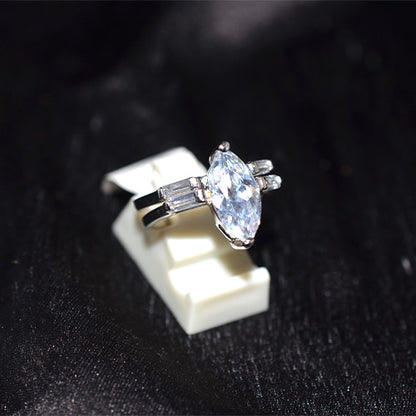 925 Sterling Silver Marquise Cubic Zirconia Baguette Side Ring
