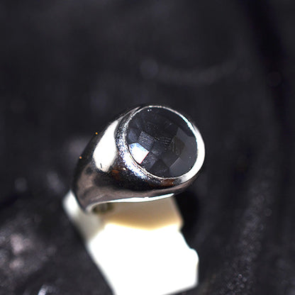 925 Sterling Silver Round Black Onyx Tapered Signet Ring