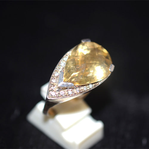 925 Sterling Silver Pear Cut Citrine V-Accent Ring
