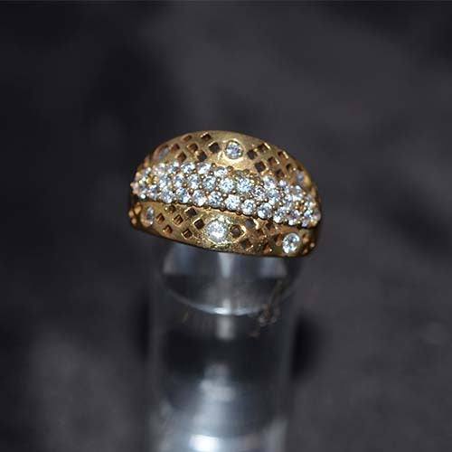 6 Carat Gold Plated White Crystal Lattice Band Ring