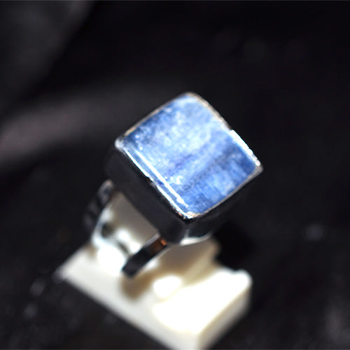 925 Sterling Silver Rectangular Blue Kyanite Ring