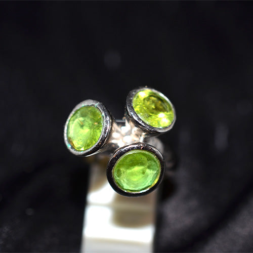 925 Sterling Silver Peridot Three Stone Tripod Ring