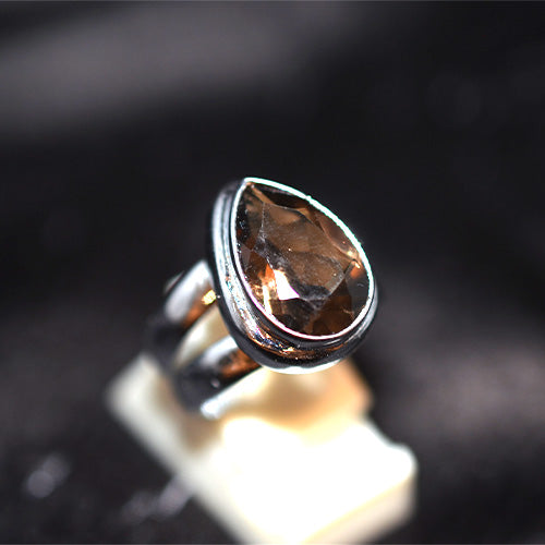 925 Sterling Silver Pear-Shaped Smoky Quartz Ring with Split Shank