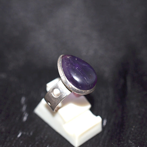 925 Sterling Silver Teardrop Amethyst Ring with Cutout Band