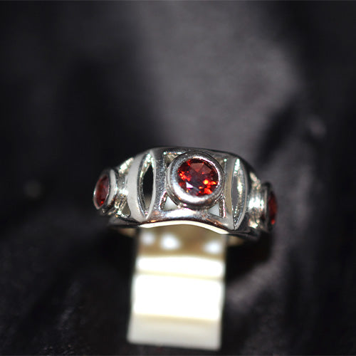 925 Sterling Silver Garnet Openwork Three Stone Ring
