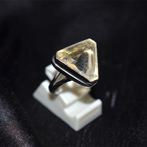 925 Sterling Silver Trillion Cut Lemon Quartz Bezel Ring