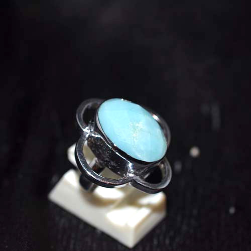 925 Sterling Silver Oval Larimar Flower Design Ring
