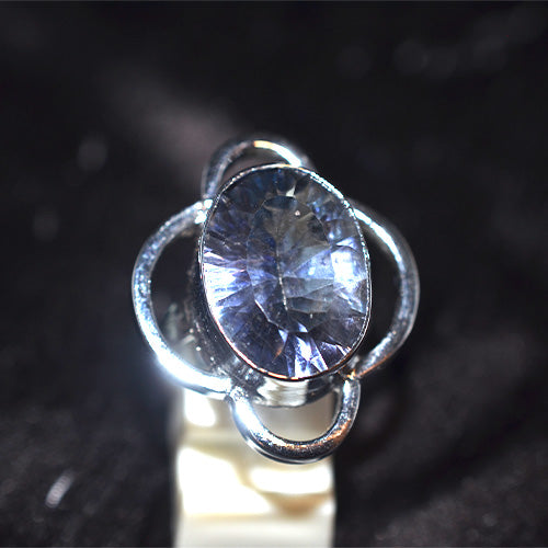 925 Sterling Silver Faceted Iolite Ring with Clover Motif Setting