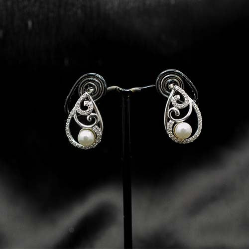 925 Sterling Silver Pearl and Crystal Teardrop Earrings
