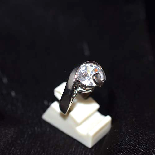 925 Sterling Silver Cubic Zirconia Swirl Setting Ring
