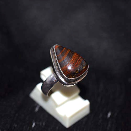 925 Sterling Silver Red Tiger Eye Chevron Ring
