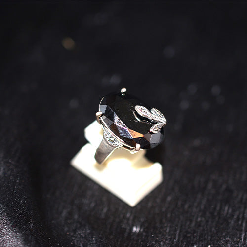 925 Sterling Silver Turkish Large Oval Black Onyx with Marcasite Vine Accent Ring