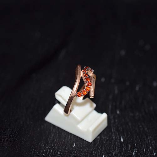 6 Carat Gold Plated Orange Twist Motif Ring