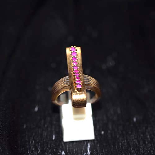 6 Carat Gold Plated Pink Zirconia Curved Band Ring