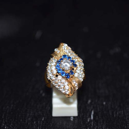 6 Carat Gold Plated Blue Floral Eye Motif Ring