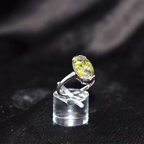 925 Sterling Silver Oval Green Jade Cabochon Ring