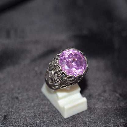 925 Sterling Silver Amethyst Leaf Motif Cocktail Ring