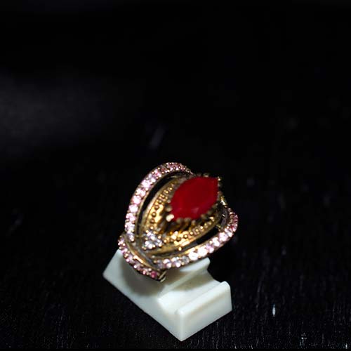 6 Carat Gold Plated Red Marquise Floral Crown Ring