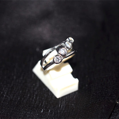 925 Sterling Silver Multi Bezel Cubic Zirconia Split Band Ring