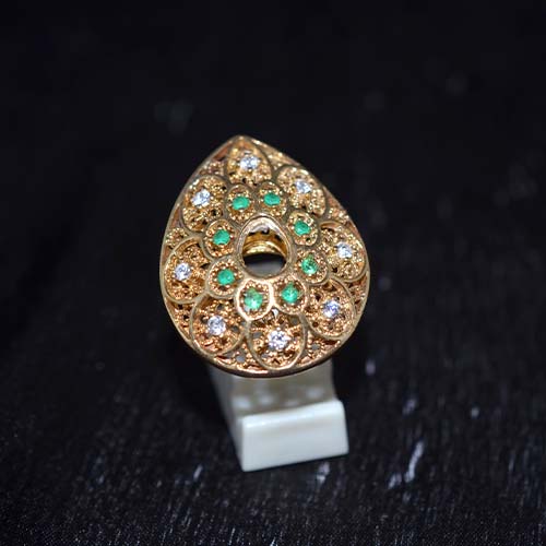 6 Carat Gold Plated Emerald and Crystal Filigree Teardrop Ring