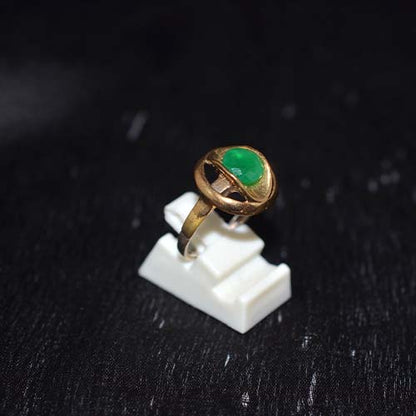 6 Carat Gold Plated Green Oval Modern Ring