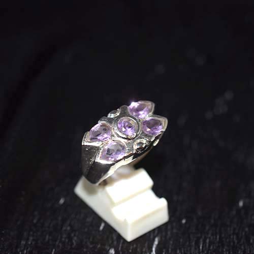 925 Sterling Silver Light Purple Gemstone Petal Motif Ring