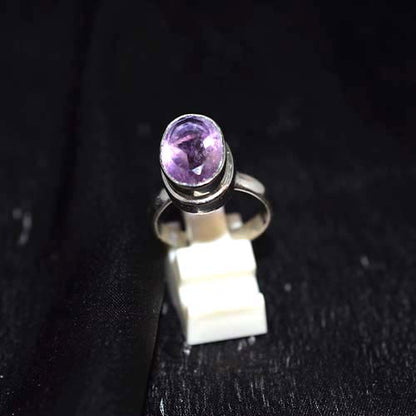 925 Sterling Silver Oval Amethyst Cabochon Ring