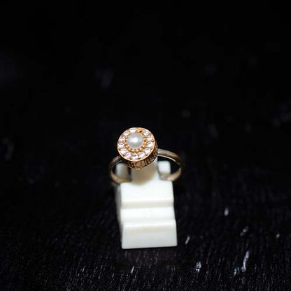 6 Carat Gold Plated Pearl Halo Disc Ring