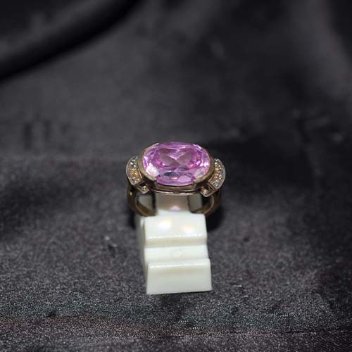 6 Carat Gold Plated Amethyst Oval Accent Ring