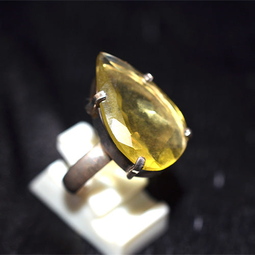 925 Sterling Silver Pear Cut Lemon Quartz Rustic Prong Set Ring