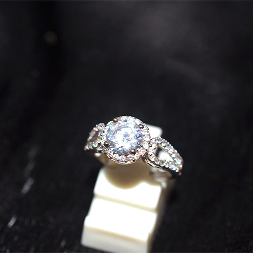 925 Sterling Silver Cubic Zirconia Halo Split Shank Ring