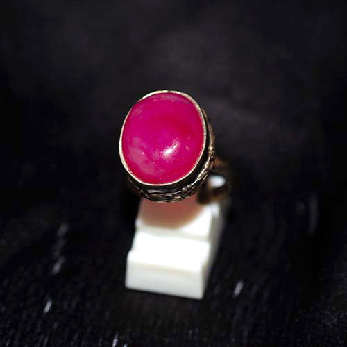 925 Sterling Silver Fuchsia Agate Ornate Oval Ring