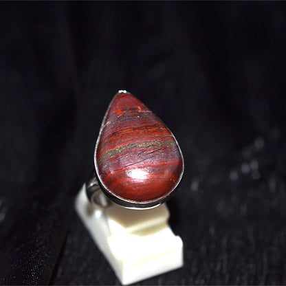 925 Sterling Silver Red Tiger Iron Teardrop Split Shank Ring