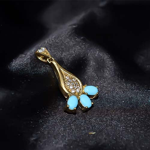 6 Carat Gold Plated Turquoise Petal Drop Pendant