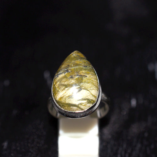 925 Sterling Silver Teardrop Green Veined Jasper Ring